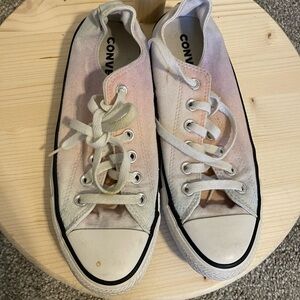 CONVERSE FOR WOMEN SIZE 8